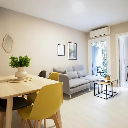 12tog1035 - Spacious Near Camp Nou Apartment